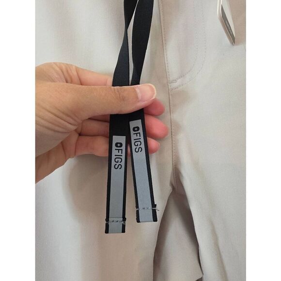 FIGS Limited Edition! High Vis Tansen Joggers Mens M  Tall Reflective Medical NW - Picture 4 of 9